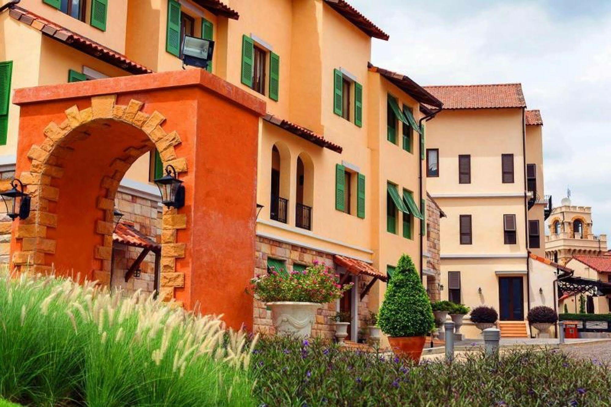 Toscana Town Square Suites Mu Si Zewnętrze zdjęcie